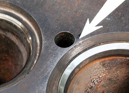 Проверка головки блока цилиндров на герметичность