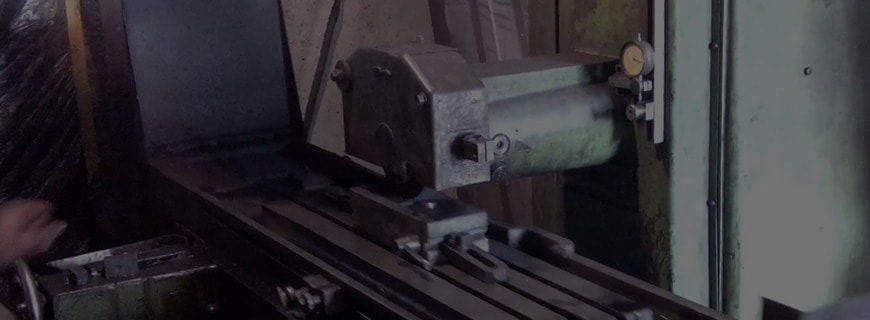 Шлифовка регулировочной шайбы двигателя автомобиля