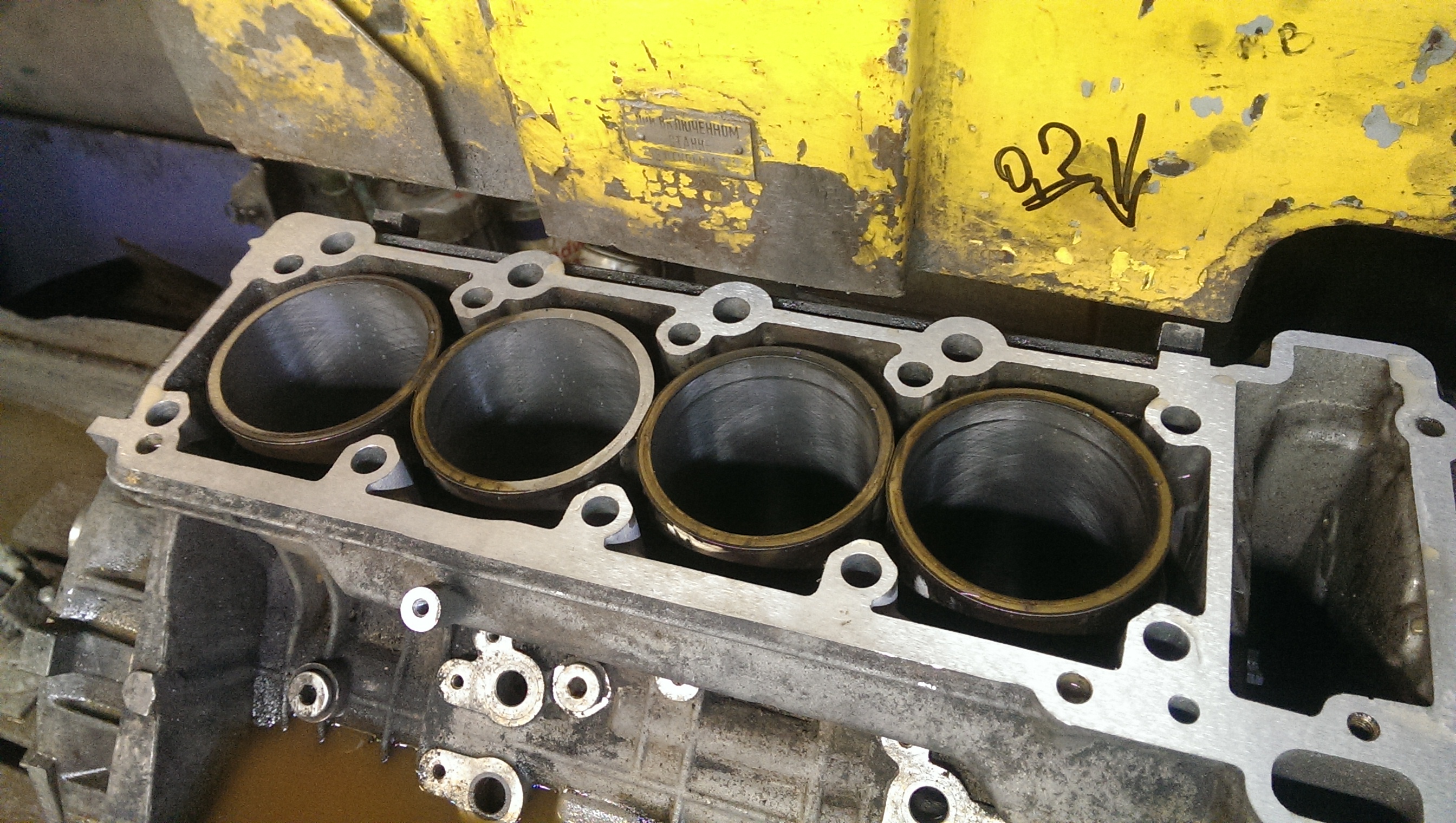 Шлифовка V-обр. блока MERSEDES-BENZ W221 4.2cdi